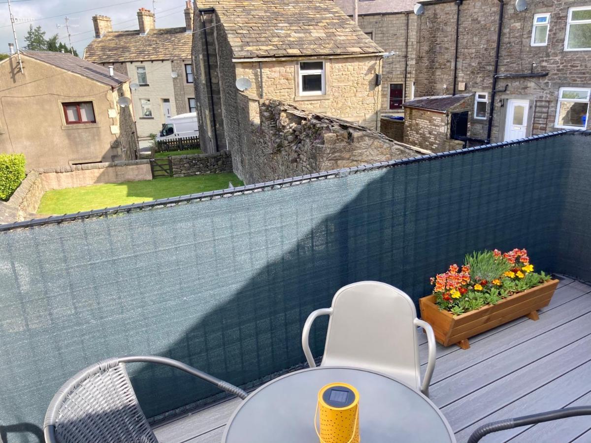 Woodworth * Barnoldswick